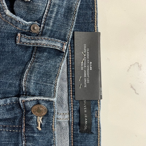 Silver Jeans Co. Men's Allan Slim Fit Straight Leg Jeans, Dark Wash - Picture 2 of 3